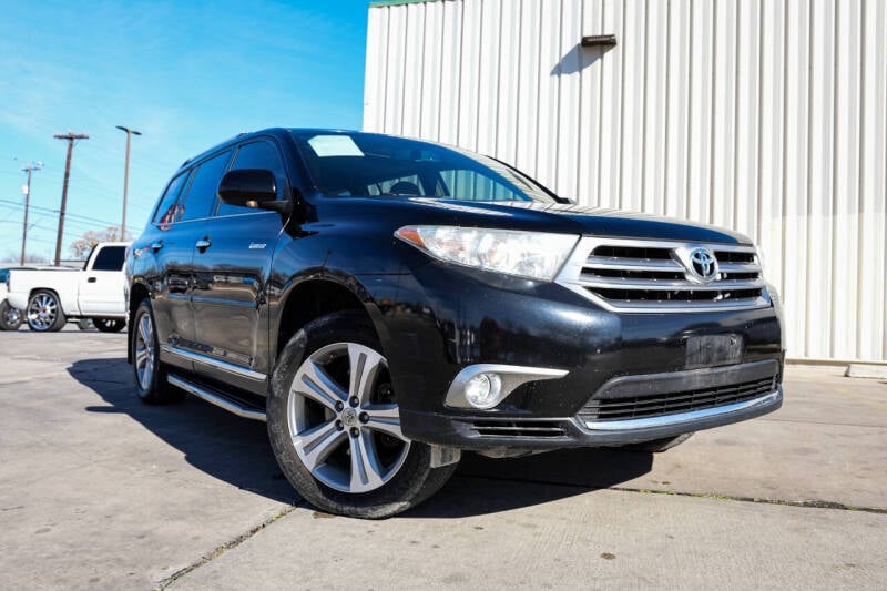 2013 Toyota Highlander for sale at Empire Auto Group in San Antonio TX