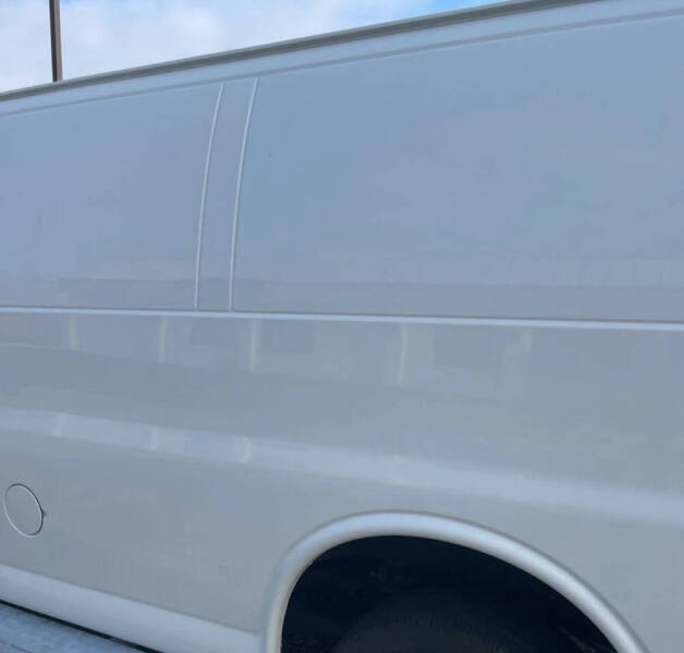 2022 Chevrolet Express 2500