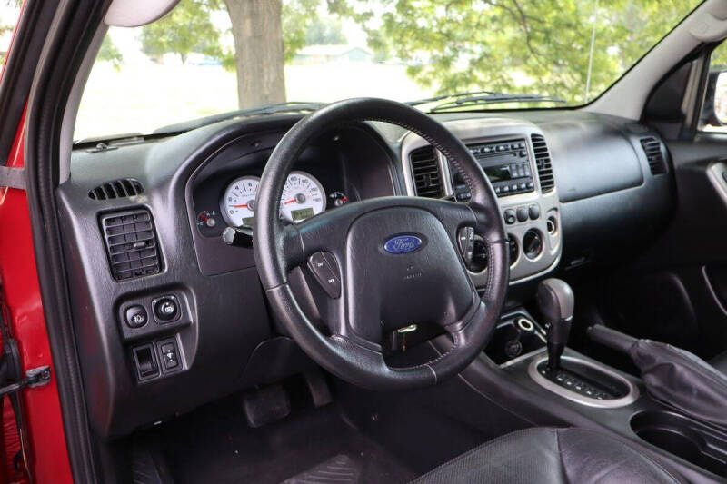 2005 Ford Escape Limited