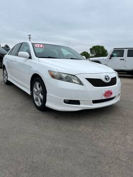 2007 Toyota Camry for sale at UNITED AUTO INC in South Sioux City NE