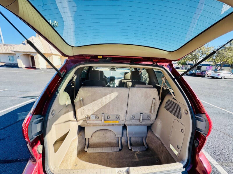 2010 Toyota Sienna LE 7-Passenger