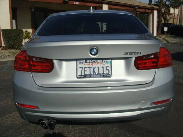 2013 BMW 3 Series 328i
