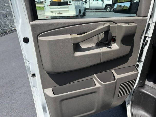 2017 Chevrolet Express 2500