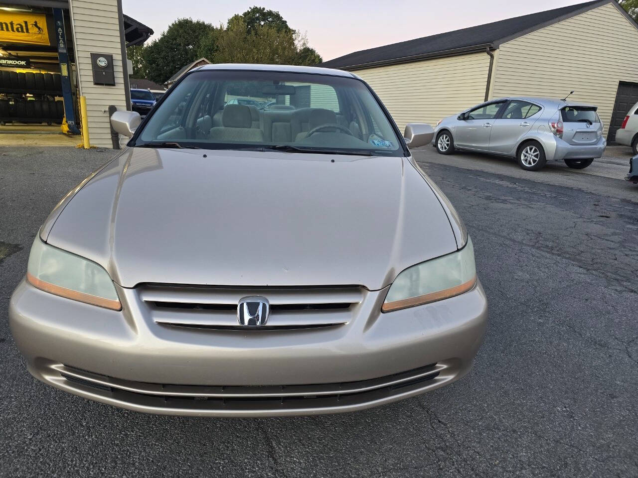 2002 Honda Accord for sale at QUEENSGATE AUTO SALES in York, PA