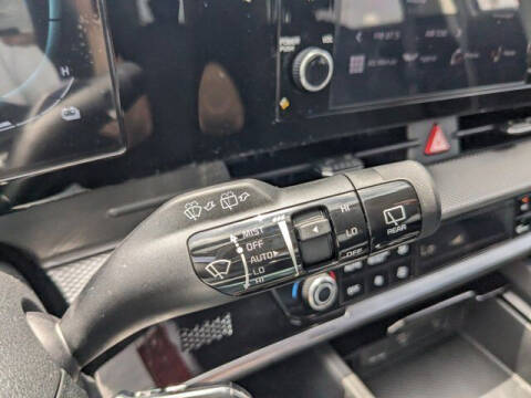 2024 Kia Sportage Hybrid LX