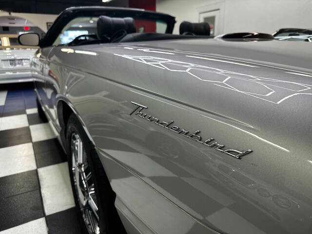 2004 Ford Thunderbird Deluxe
