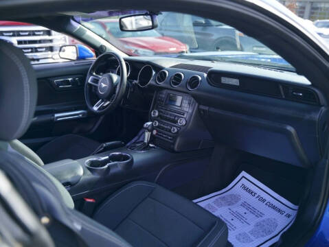 2017 Ford Mustang V6