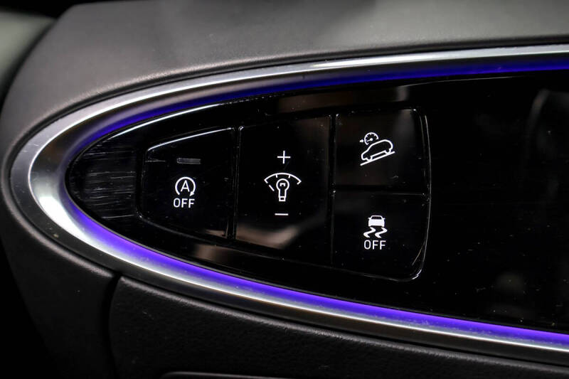 2022 Genesis GV70 2.5T Standard