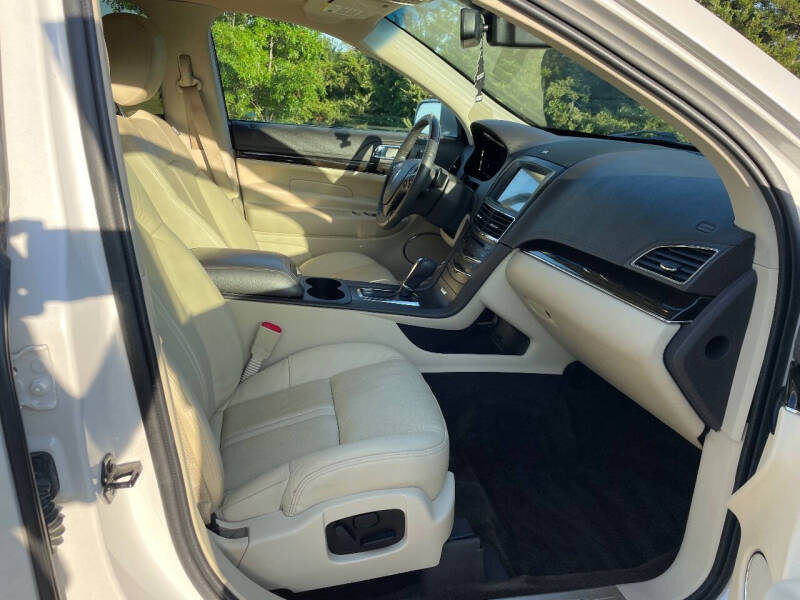 2016 Lincoln MKT EcoBoost