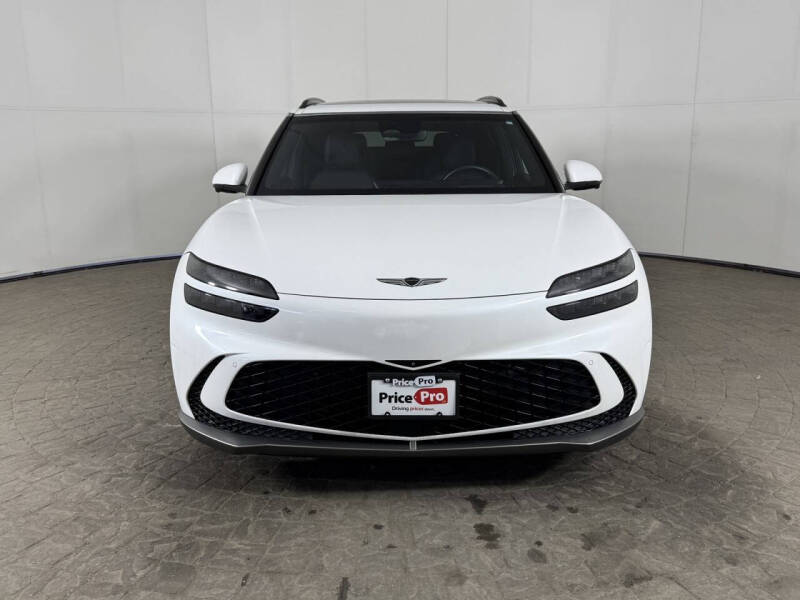 2023 Genesis GV60 Advanced