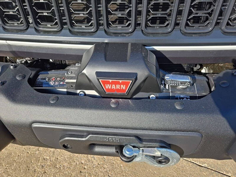 2026 Jeep Gladiator Shadow Ops
