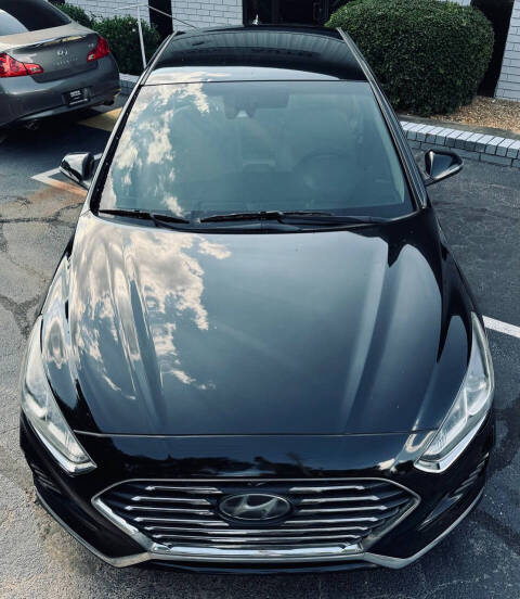 2018 Hyundai SONATA for sale at Crown Auto Sales in Marietta, GA