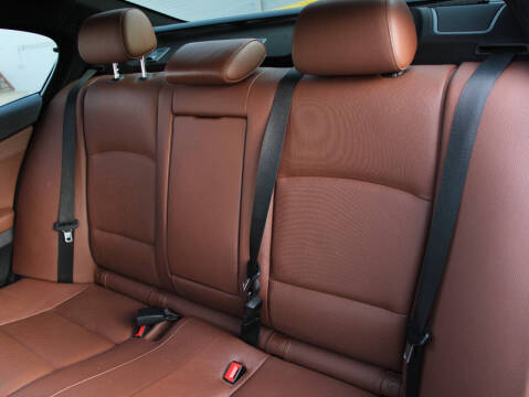 2011 BMW 5 Series 550i xDrive