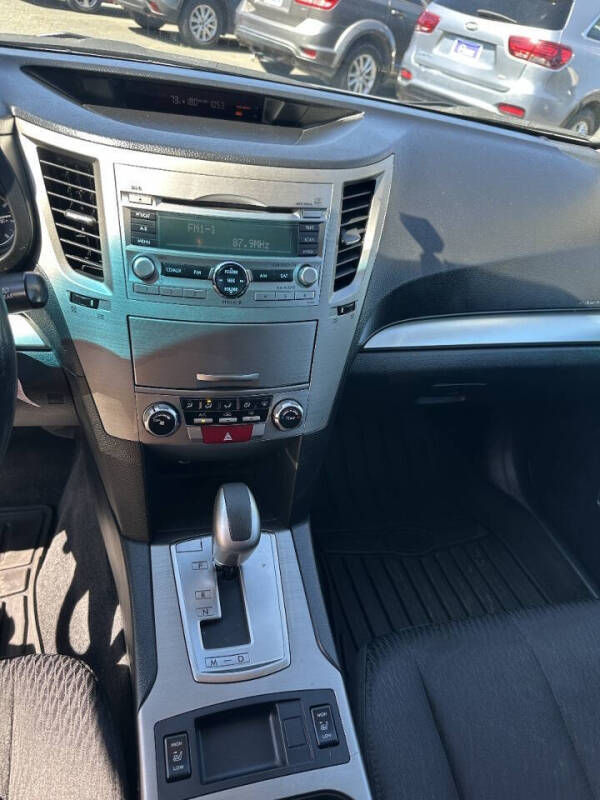 2011 Subaru Outback 2.5i Premium