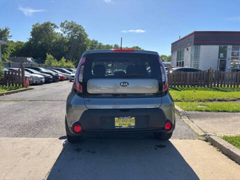 2014 Kia Soul +