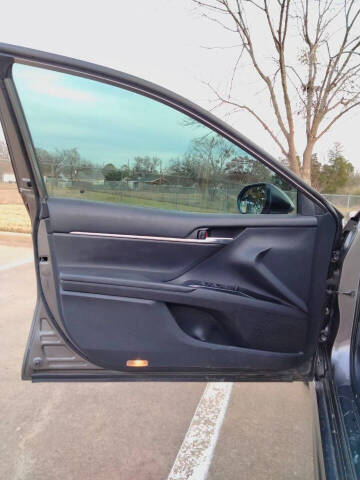 2018 Toyota Camry SE