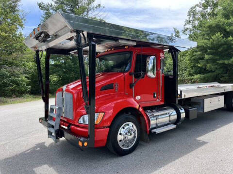 2022 Kenworth T370