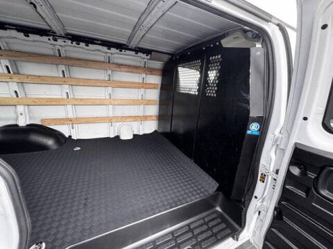 2023 Chevrolet Express 2500