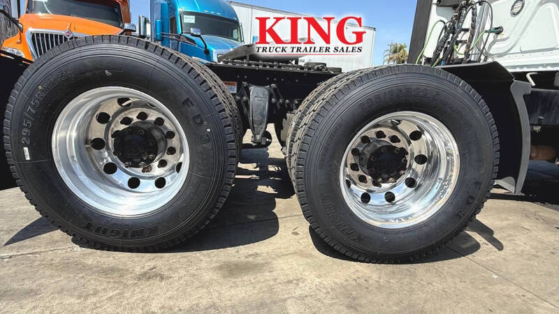 2021 Freightliner Cascadia