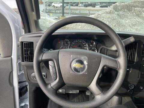 2025 Chevrolet Express 2500