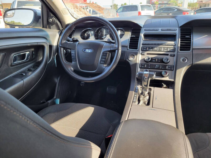 2012 Ford Taurus SEL