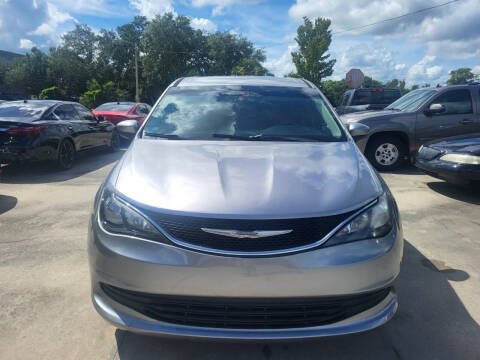 2017 Chrysler Pacifica Touring