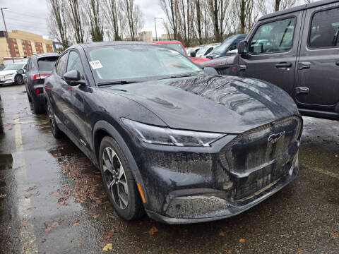 2025 Ford Mustang Mach-E Select
