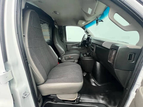 2020 GMC Savana 2500