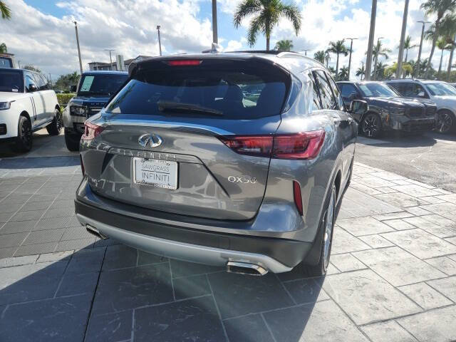 2025 Infiniti QX50 Luxe