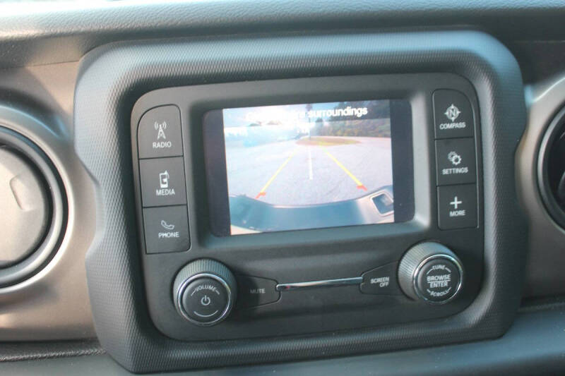 2020 Jeep Gladiator Sport