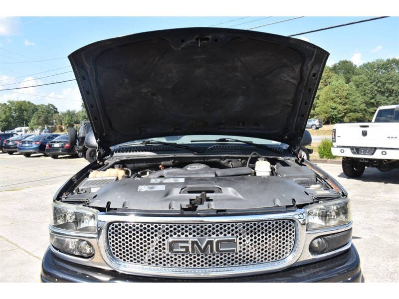 2003 GMC Yukon Denali