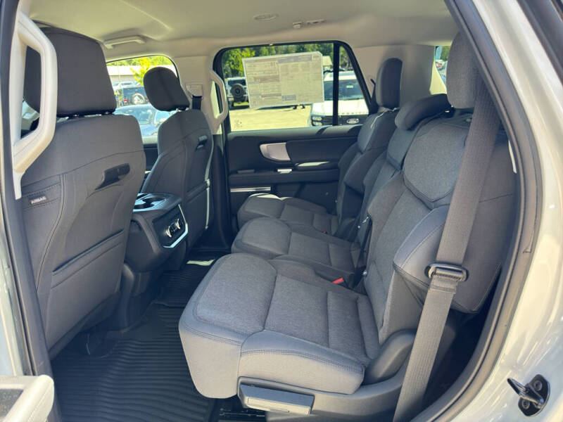 2026 Ford Expedition Active
