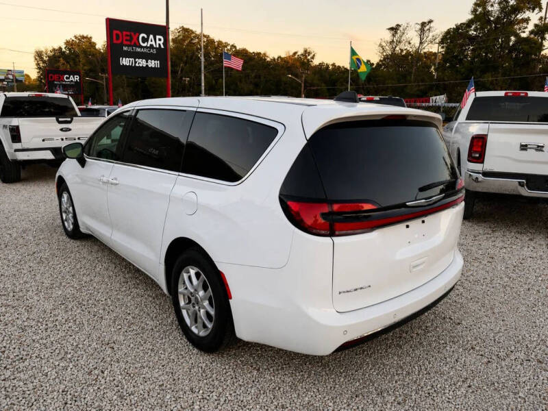 2023 Chrysler Pacifica Touring L