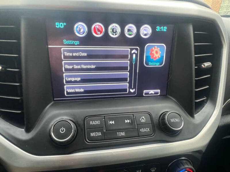 2017 GMC Acadia SLT-1