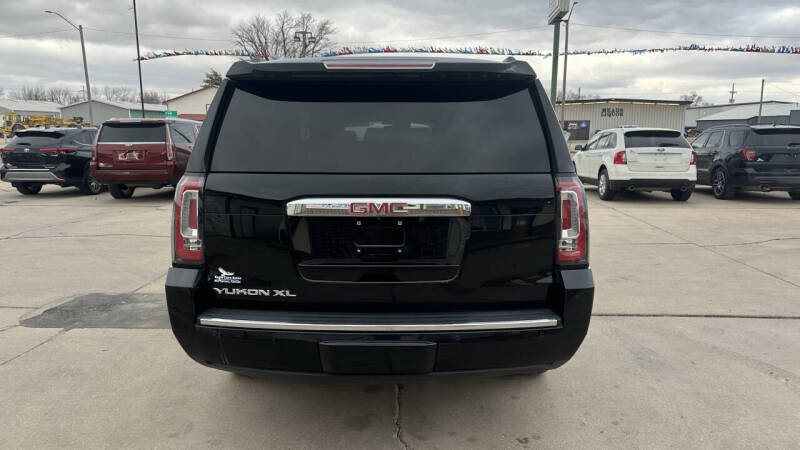 2016 GMC Yukon XL Denali