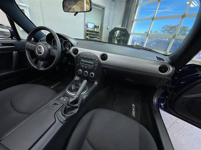 2012 Mazda MX-5 Miata Sport