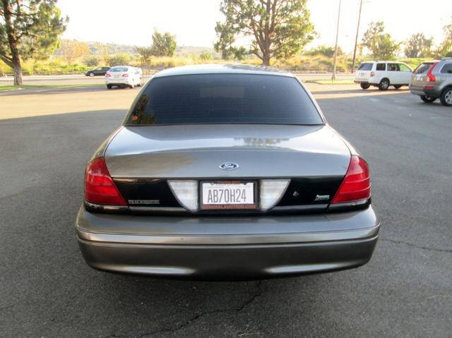 2011 Ford Crown Victoria