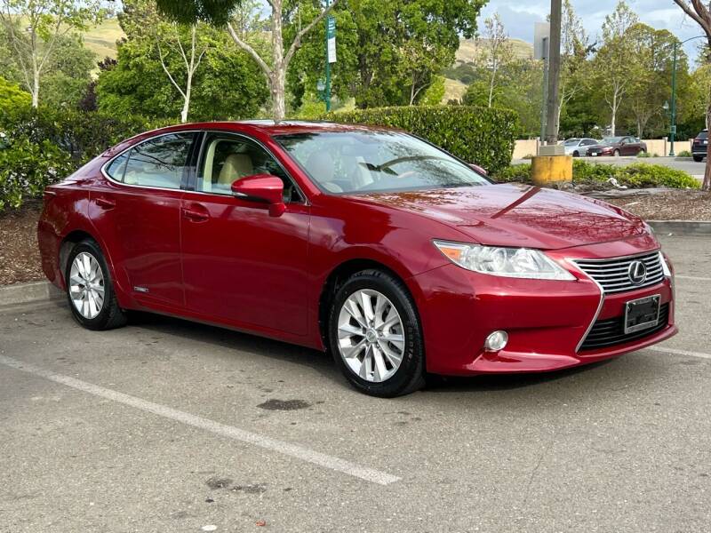 2013 Lexus ES 300h for sale at CARFORNIA SOLUTIONS in Hayward CA