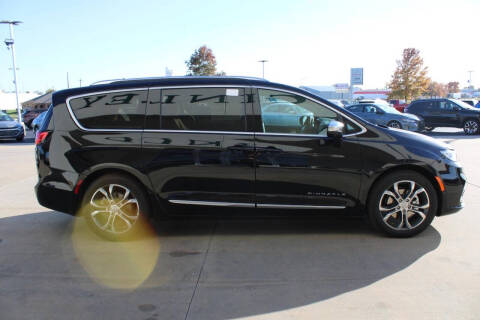 2026 Chrysler Pacifica Pinnacle