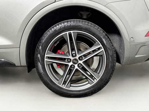 2024 Audi Q5 e quattro S line Prestg 55 TFSI