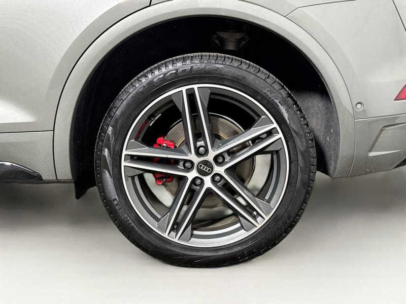 2024 Audi Q5 e quattro S line Prestg 55 TFSI