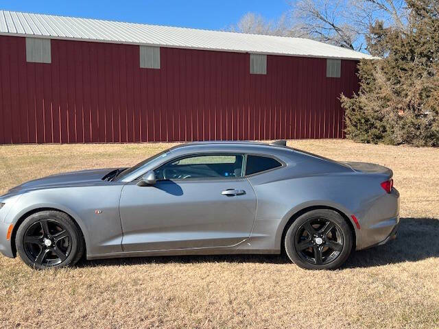 2020 Chevrolet Camaro 1LT's photo
