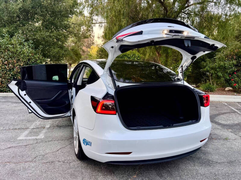 2021 Tesla Model 3 Standard Range Plus