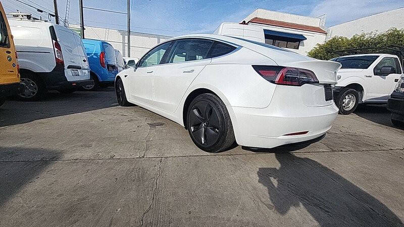 2020 Tesla Model 3 Standard Range