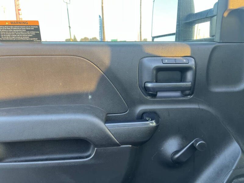 2022 Chevrolet Silverado 5500HD