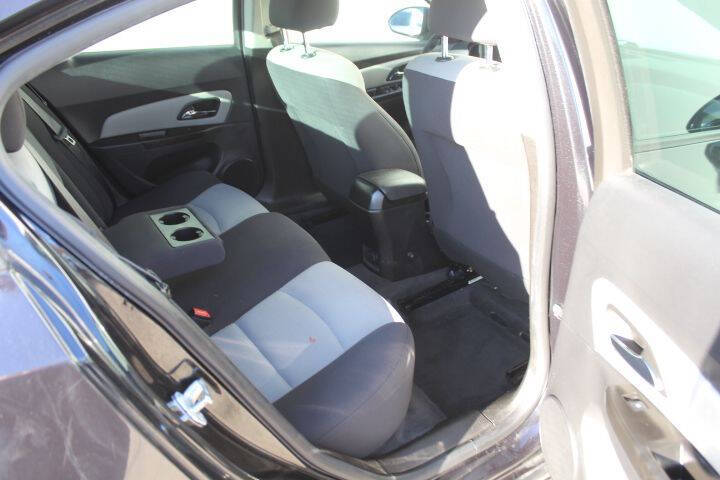2013 Chevrolet Cruze LS Auto