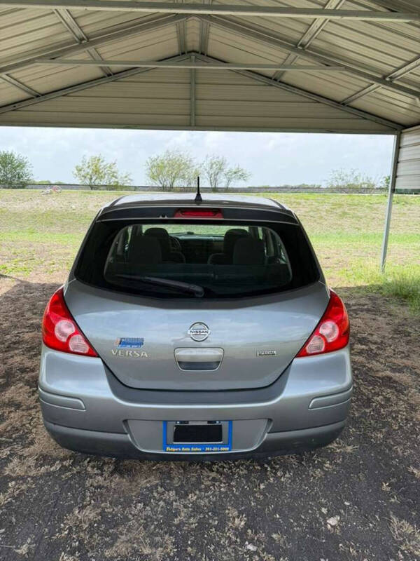 2012 Nissan Versa 1.8 S