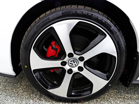 2016 Volkswagen Golf GTI S