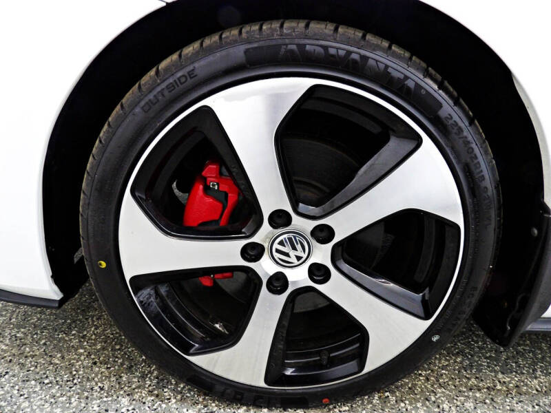 2016 Volkswagen Golf GTI S