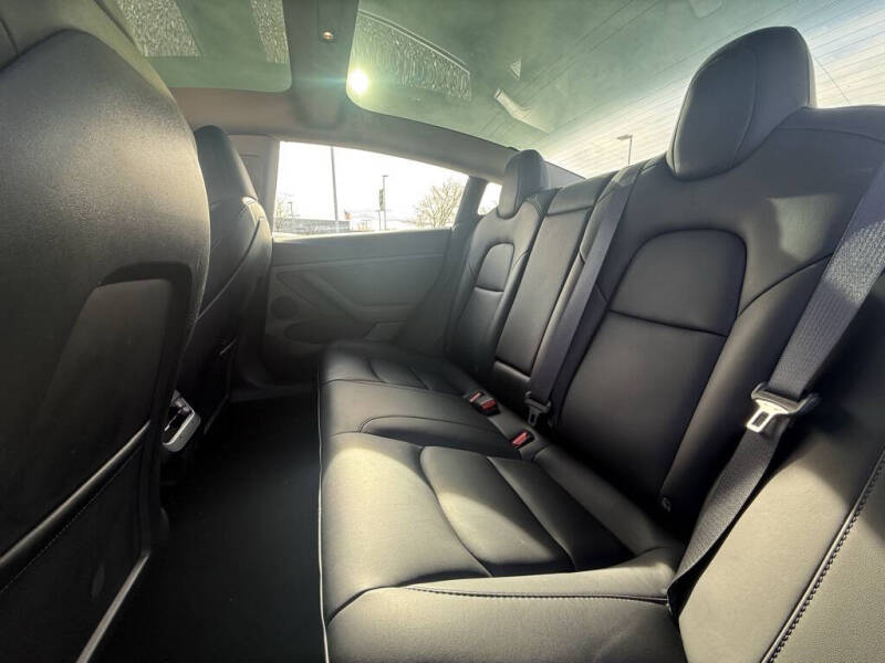 2023 Tesla Model 3 Performance